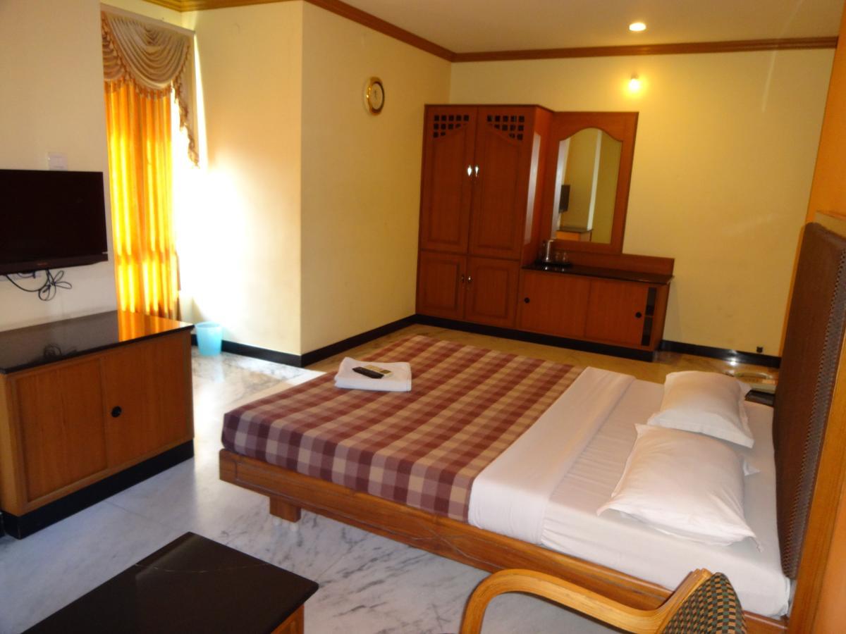 Hotel Grand Palace Coimbatore Exterior foto